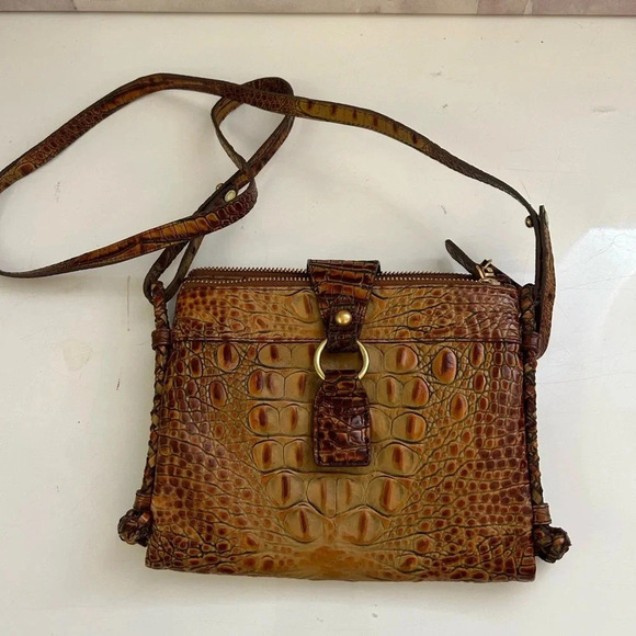! Brahmin alligator leather cross body purse with brass hardware - Picture 1 of 4